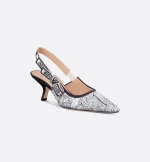 J’Adior Slingback Pump